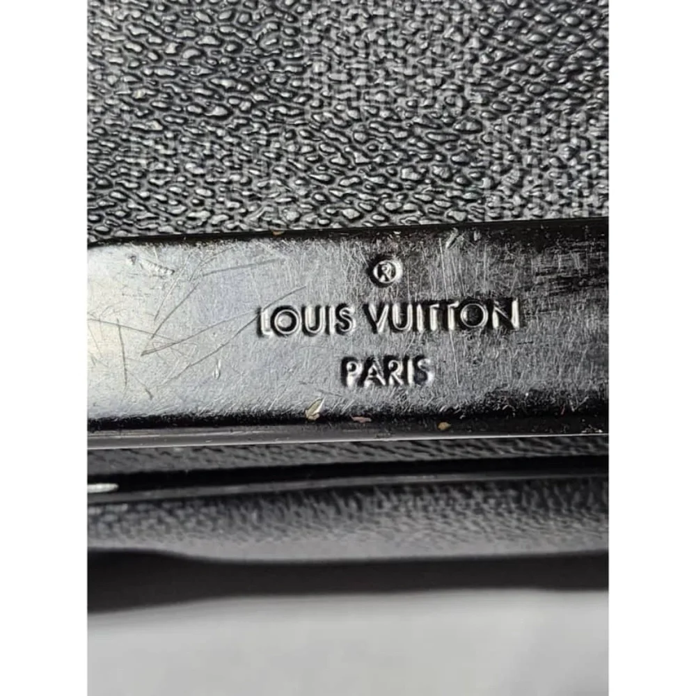 Authentic Louis Vuitton Damier Graphite Renzo Messenger Bag Grey/Black - Picture 7 of 14